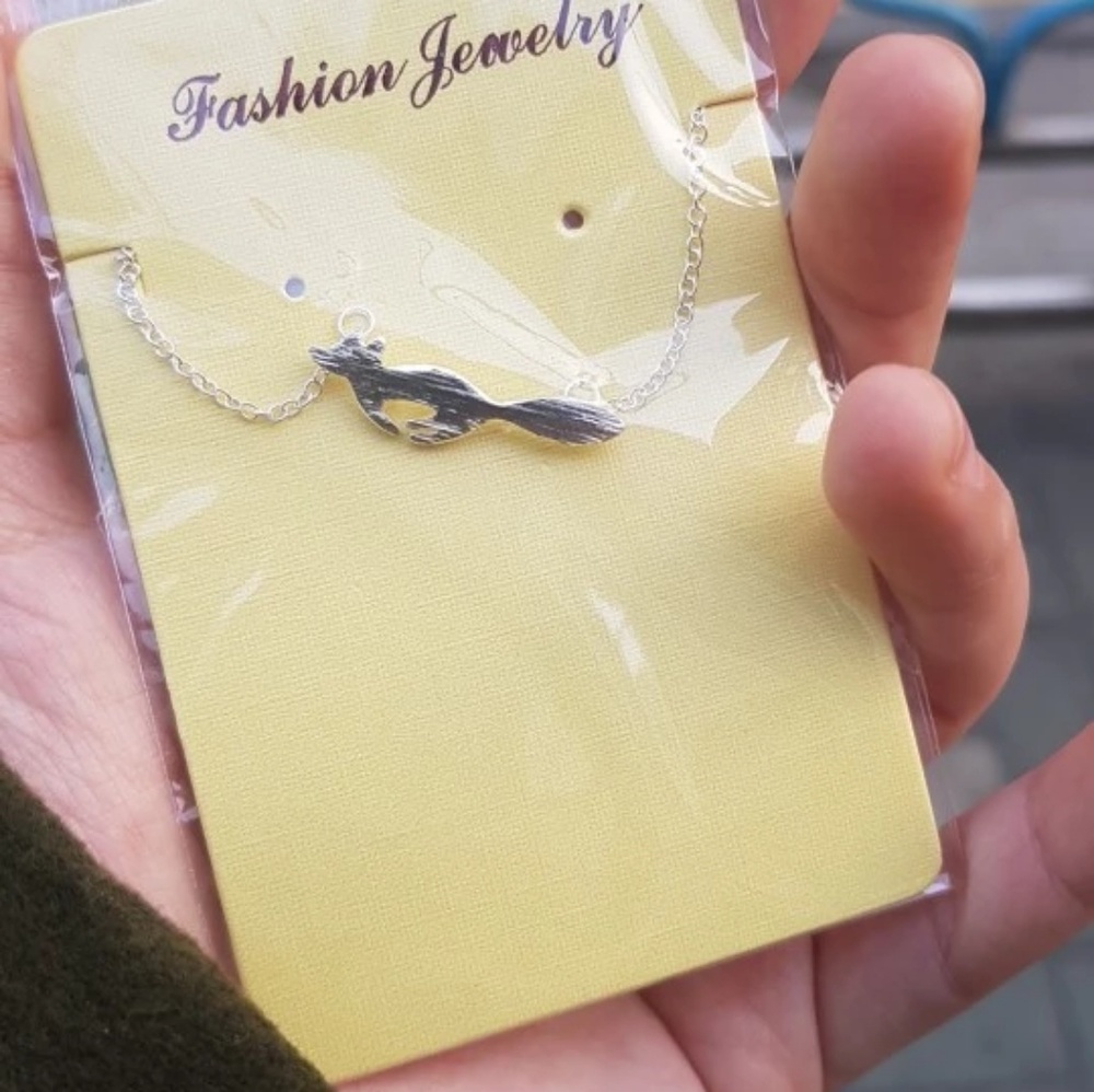 Dainty Fox Necklace - Picture 4 of 6